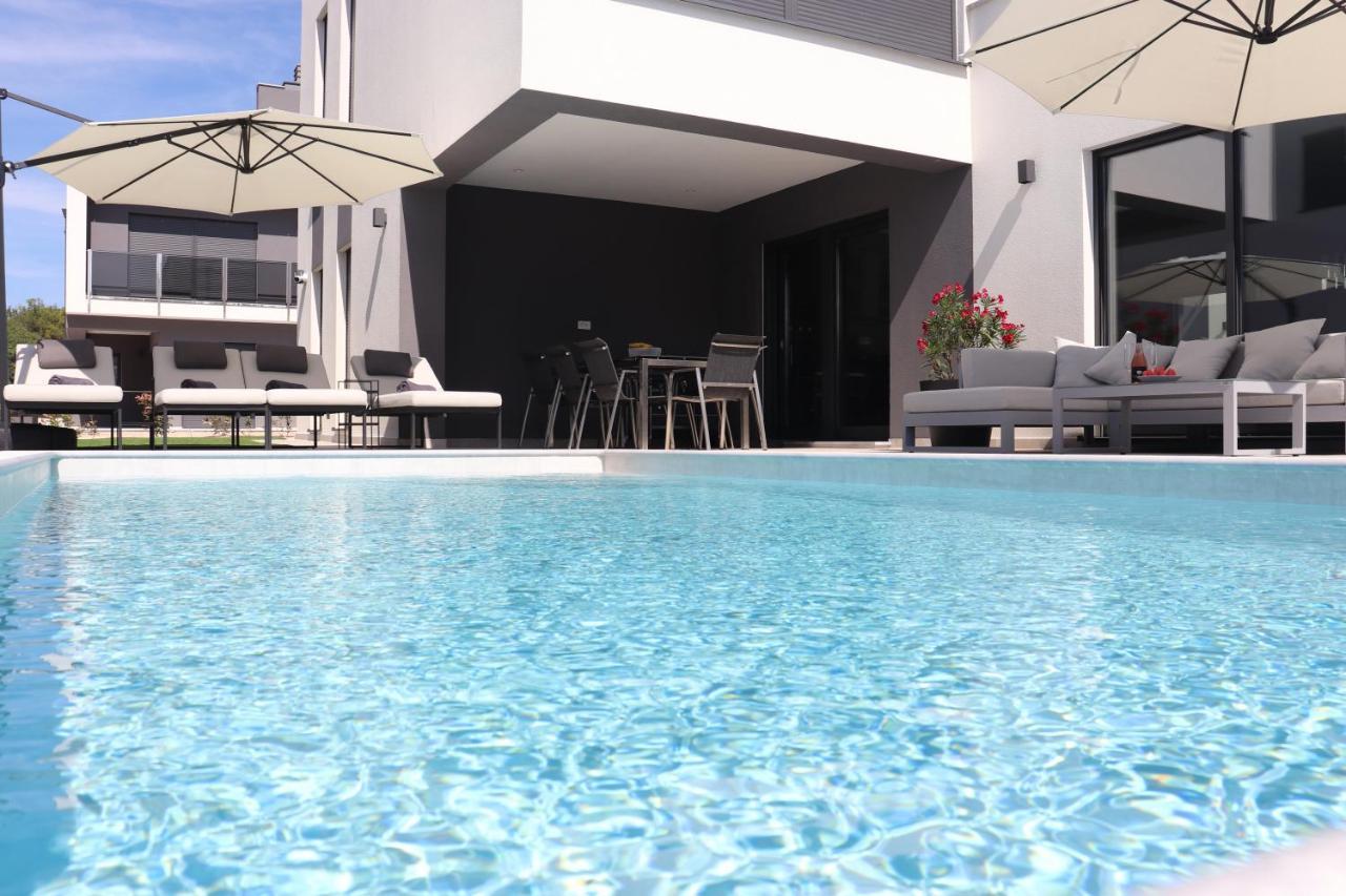 Meerbrise - Luxury Villa Banjole Extérieur photo