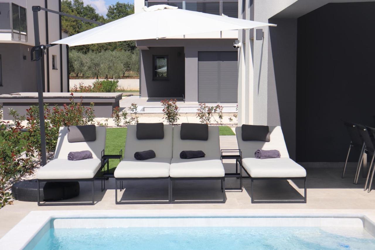 Meerbrise - Luxury Villa Banjole Extérieur photo